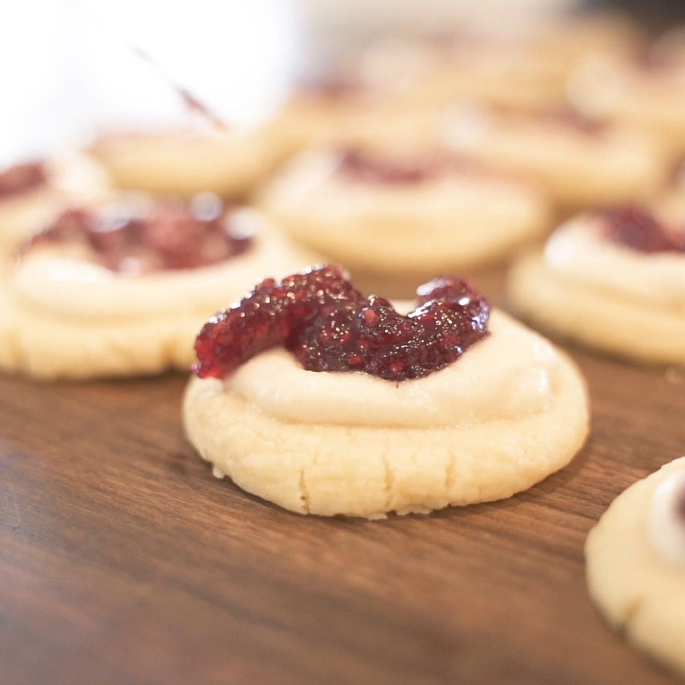 raspberry melting cookies